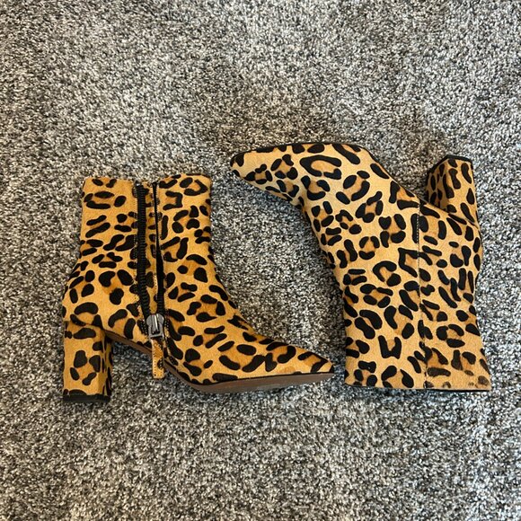 Banana Republic leopard block heel ankle boots, size 7 - Picture 6 of 9